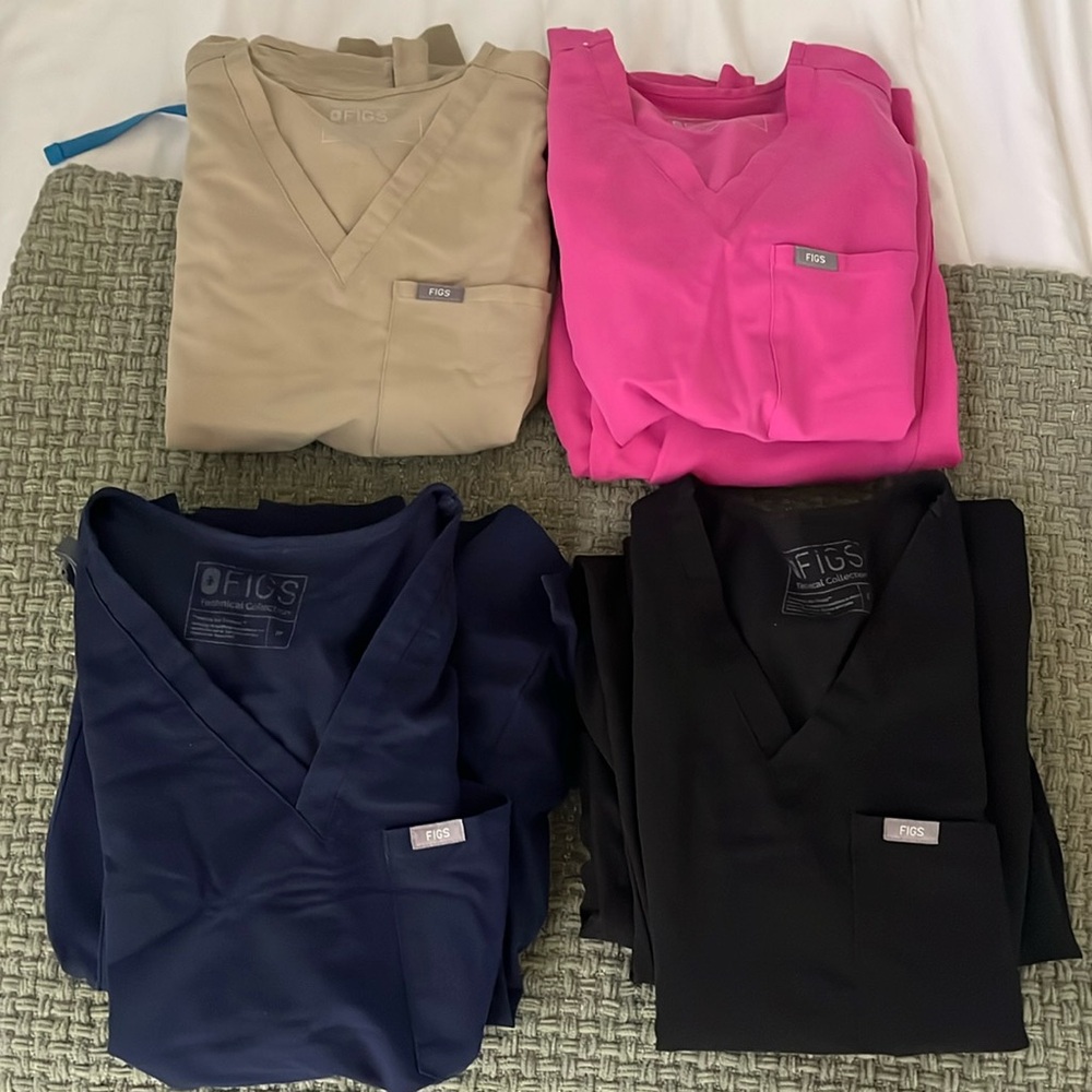 Figs scrubs